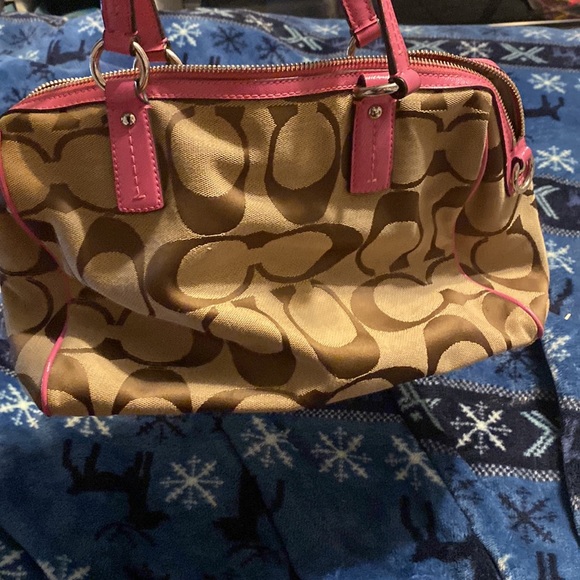 I’m selling this piece because I don’t use it. It just sits there - Picture 2 of 5